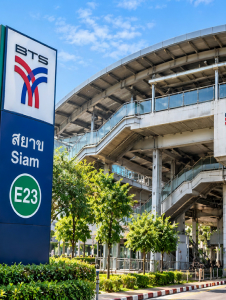 Mo Chit Station exit